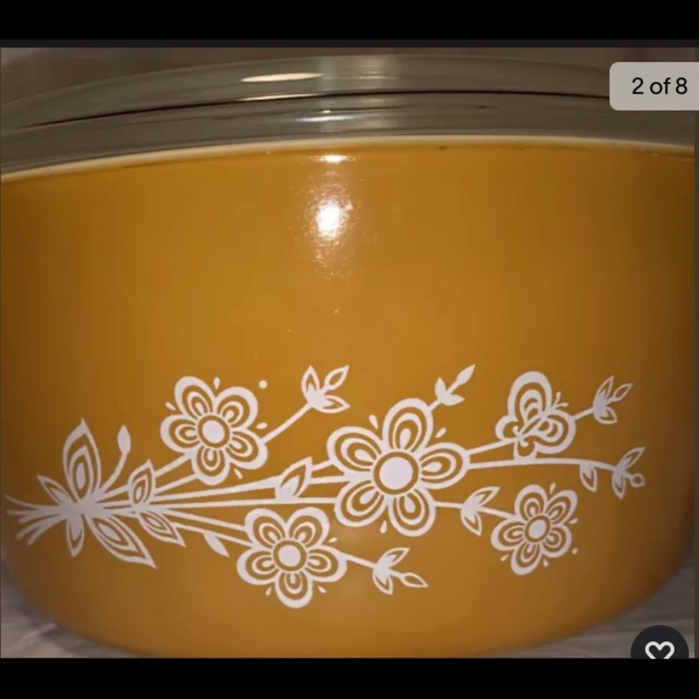 Butterfly Gold PYREX 2.5 Quart Casserole Dish With Lid Vintage 1972 Pattern